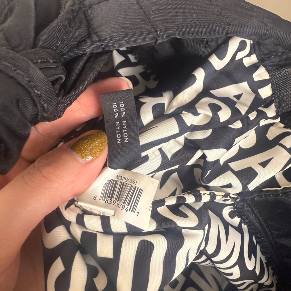 Marc Jacobs Black Quilted travel Tote Bag Overnight bag Crossbody strap - Picture 13 of 15